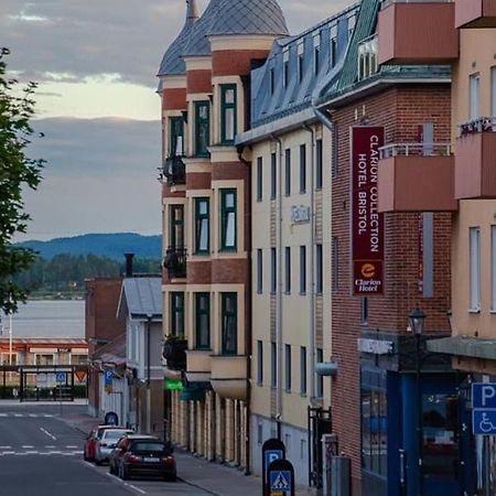 Home Hotel Bristol أرفيكا المظهر الخارجي الصورة