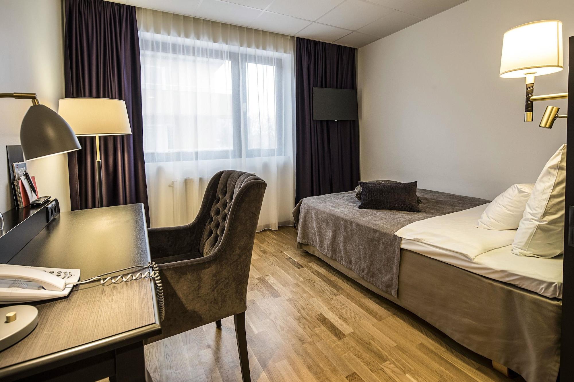 Home Hotel Bristol أرفيكا المظهر الخارجي الصورة
